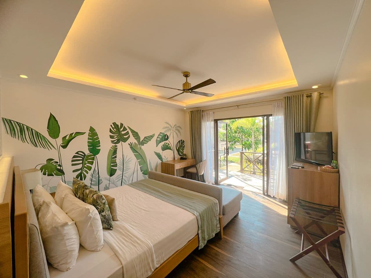 Villa Room, garden view